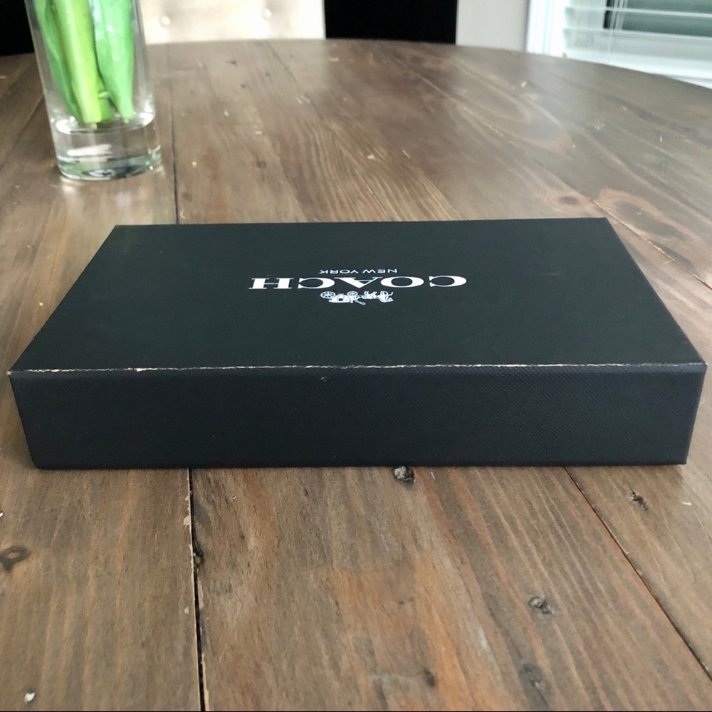 Coach Gift Box with Ribbon, black - Picture 6 of 14